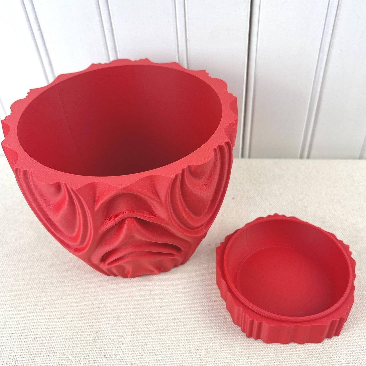 Corru Planter Pot, Indoor Flower Pot, Tabletop Planter