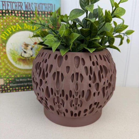 The Spotted Planter, Indoor Flower Pot, Tabletop Planter, Organic Pattern