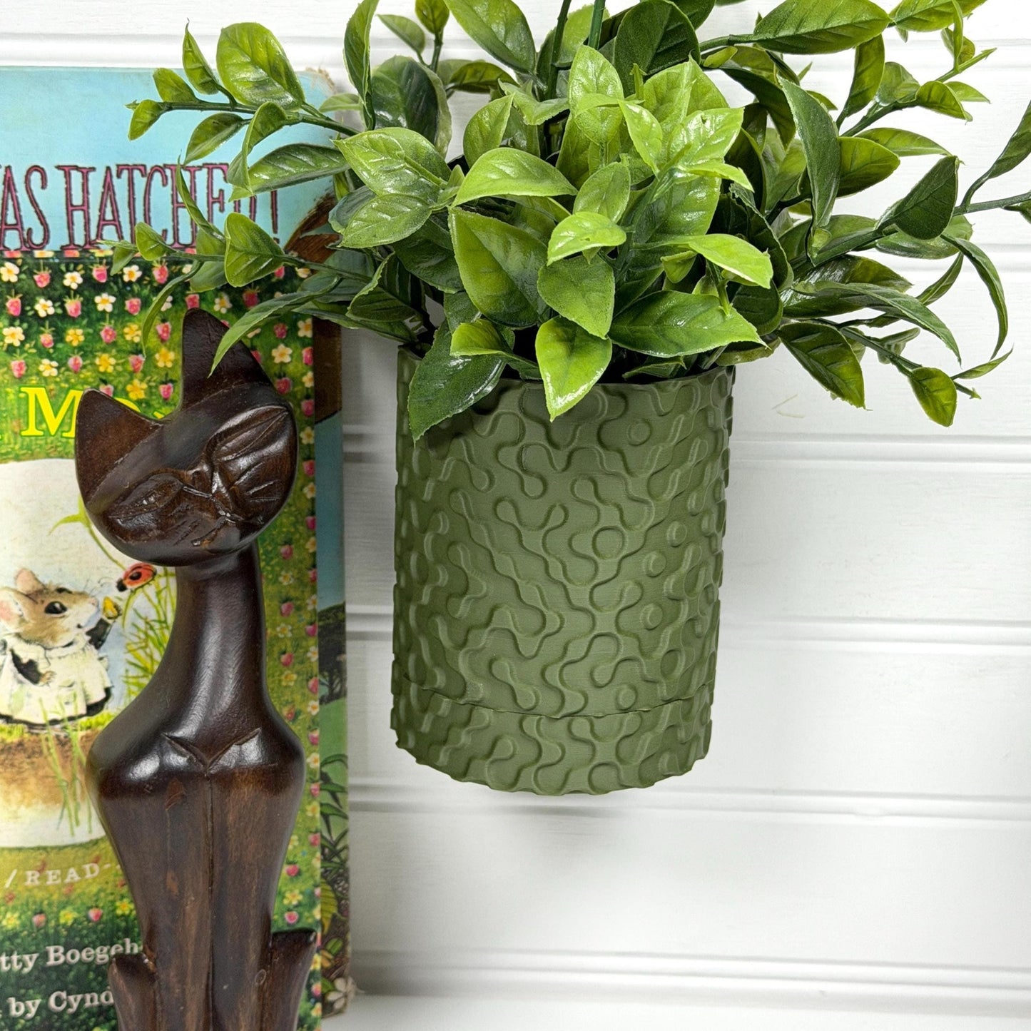 Geo Wall Hanging Planter, Indoor Plant Pot, Screw On Drip Tray, Geometric Design