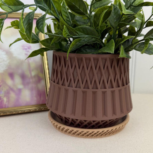 The Axon Planter, Indoor Flower Pot, Tabletop Planter, Layered Design