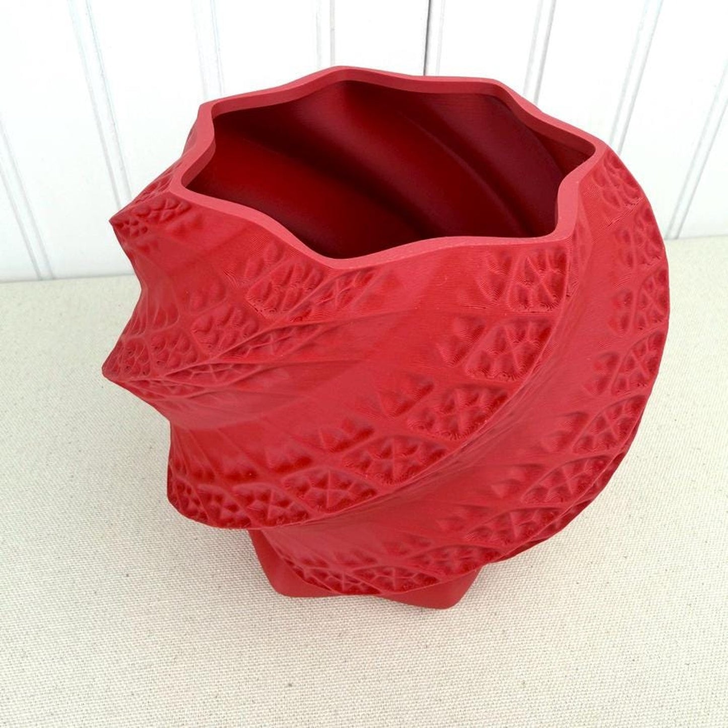 The Shell Planter, Indoor Flower Pot, Tabletop Planter, Spiral Planter
