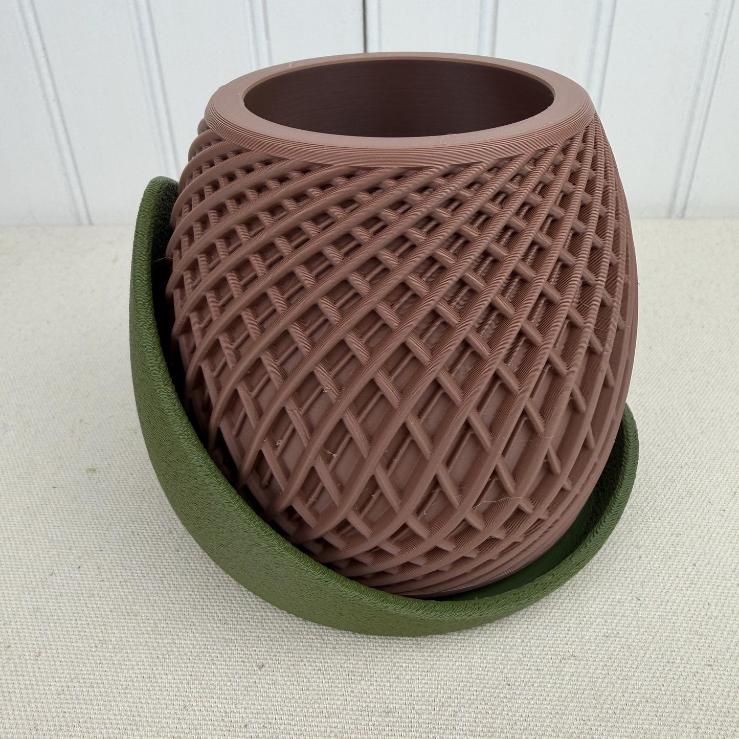 The Stryde Planter, Indoor Flower Pot, Tabletop Planter. Diamond Lattice Design
