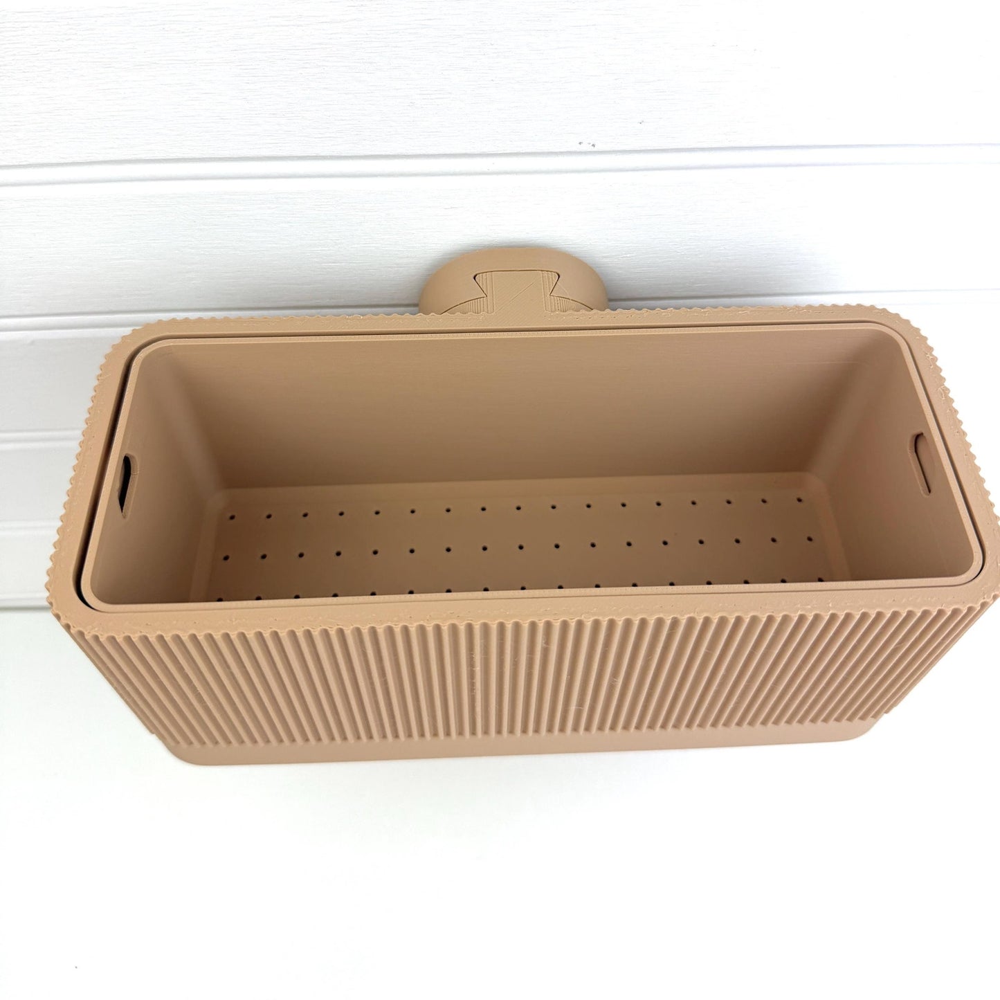 Groven Wall Planter, Indoor Hanging Plant Pot, Ribbed Design