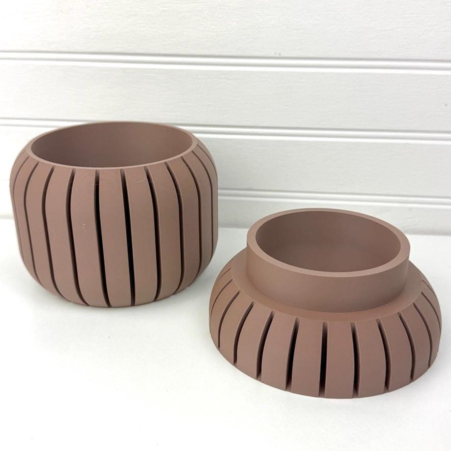 Planter Pot 007, Indoor Plant Pot, Tabletop Planter, Hourglass Inspired