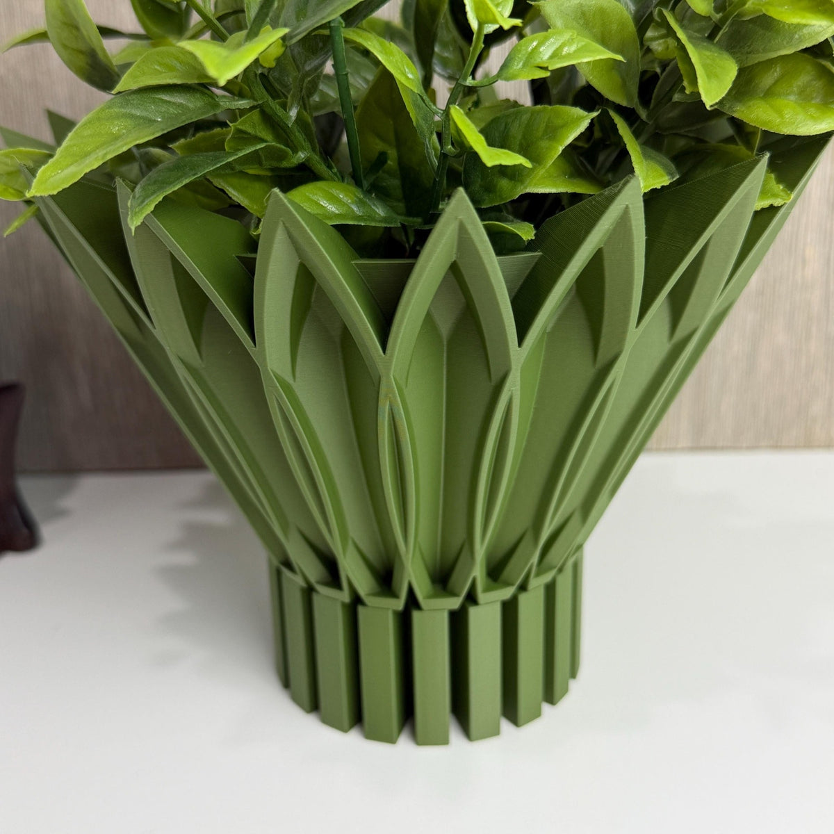 Planter Pot 009, Indoor Plant Pot with Drip Tray, Tabletop Planter, Origami Lotus Bloom Style