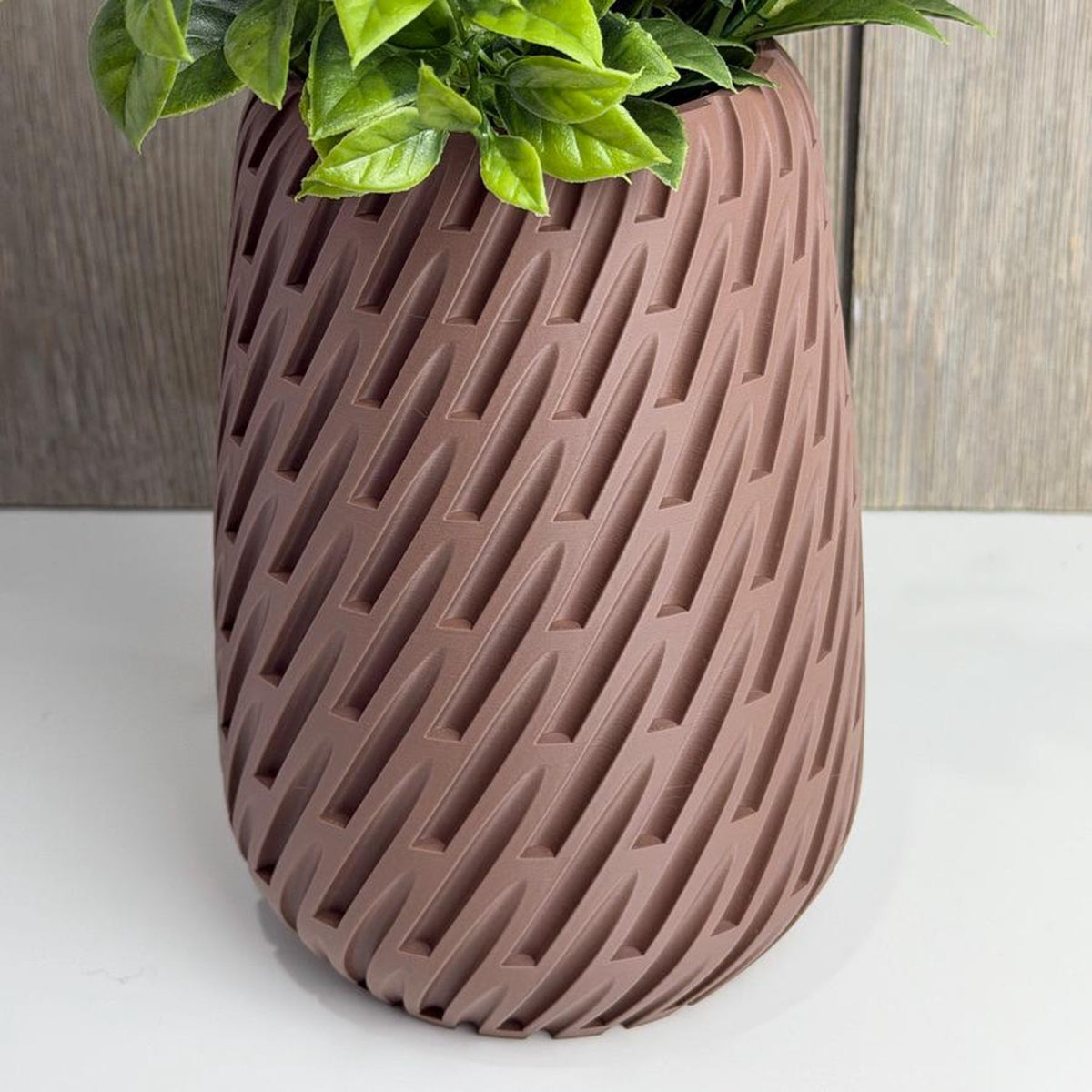 Thyren Vase , Modern Vertical Vase, Organic Twisted Design