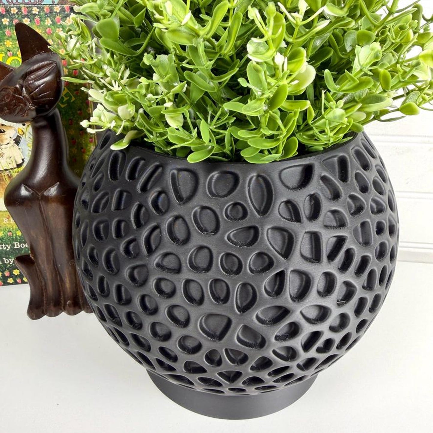 Pulp Planter, Indoor Plant Pot with Drip Tray, Tabletop Planter, Geometric Design