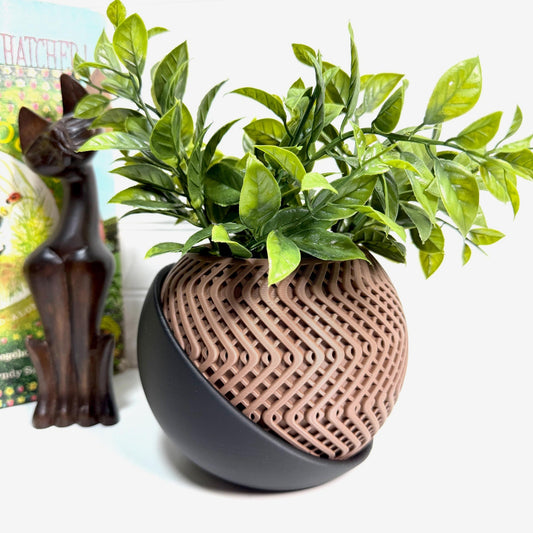 The Blaze Planter, Indoor Flower Pot, Tabletop Planter, Geometric Silhouette, Wrap Around Tray