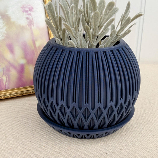 The Zyra Planter, Indoor Flower Pot, Tabletop Planter, Ribbed Lattice Pattern