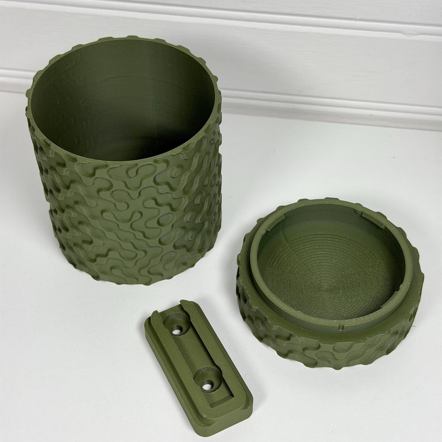 Geo Wall Hanging Planter, Indoor Plant Pot, Screw On Drip Tray, Geometric Design