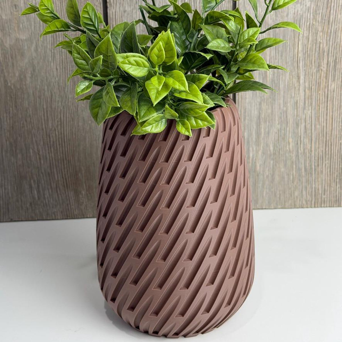 Thyren Vase , Modern Vertical Vase, Organic Twisted Design