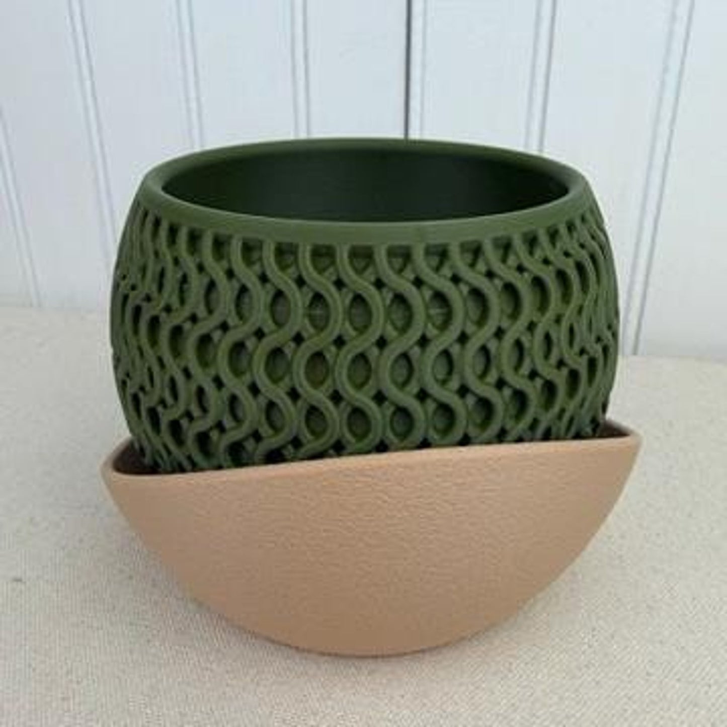 The Echo Planter, Indoor Flower Pot, Tabletop Planter, Wavy Geometric Design
