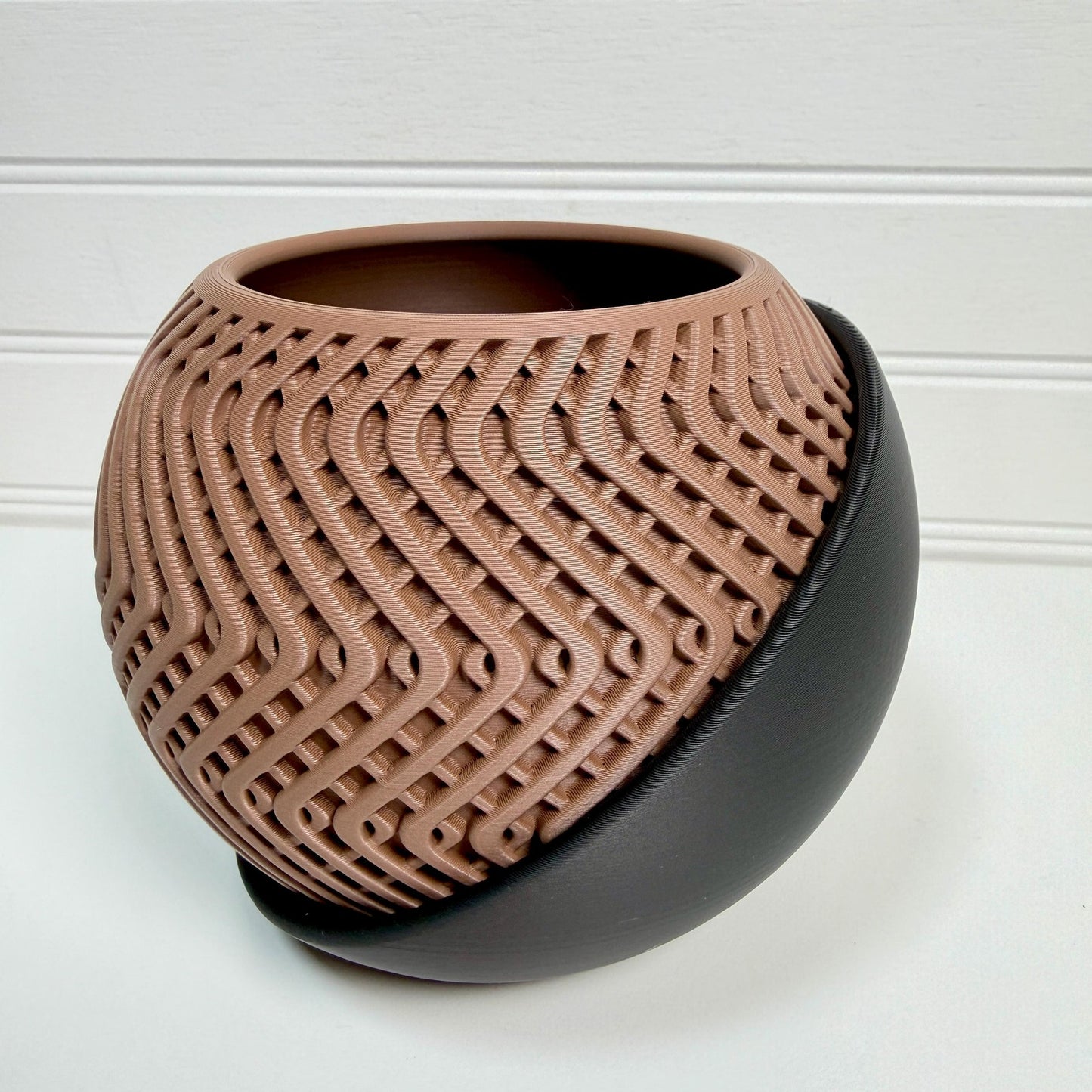 The Blaze Planter, Indoor Flower Pot, Tabletop Planter, Geometric Silhouette, Wrap Around Tray
