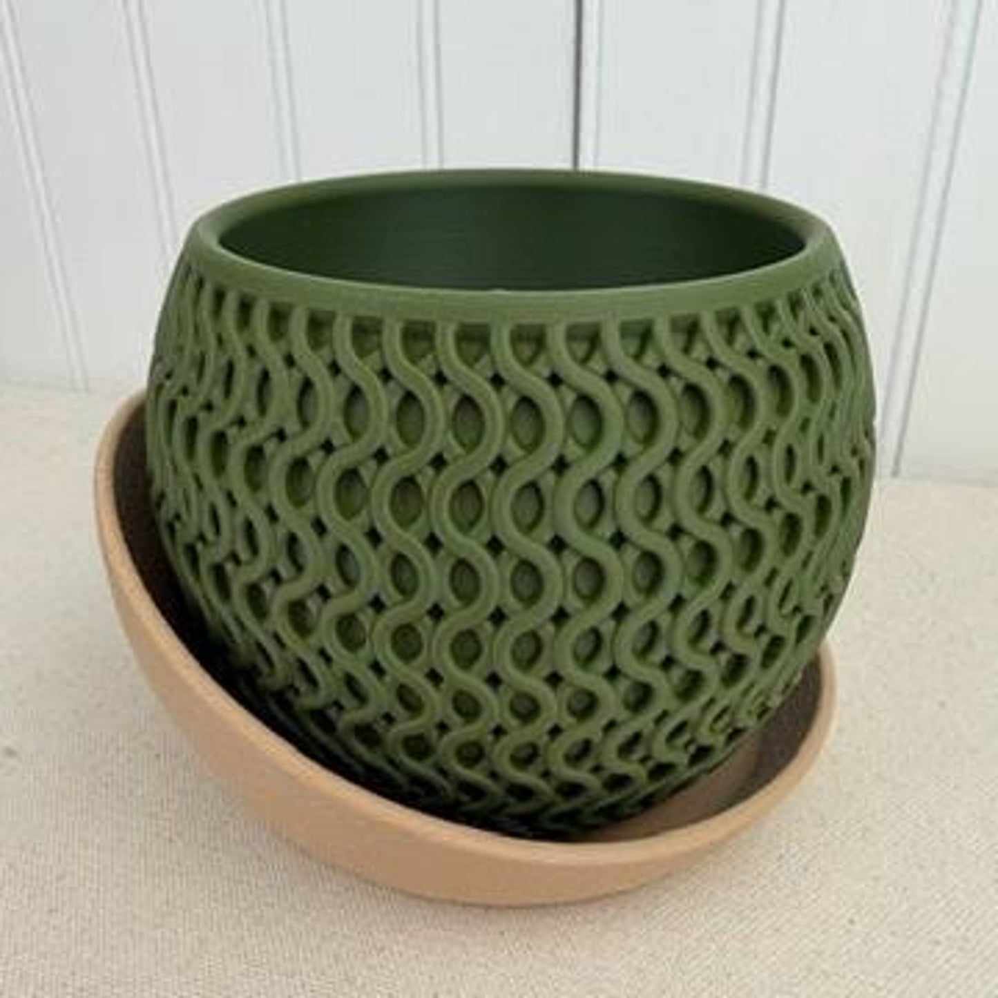 The Echo Planter, Indoor Flower Pot, Tabletop Planter, Wavy Geometric Design