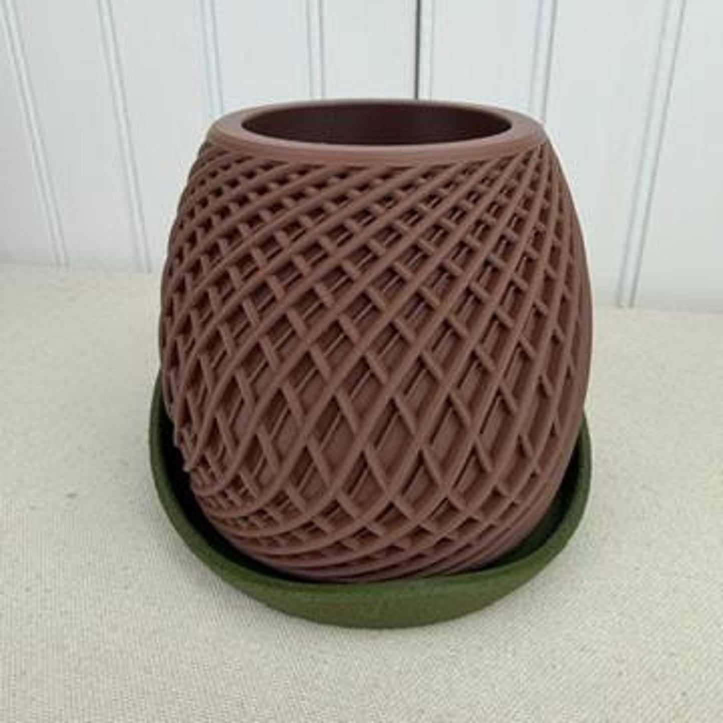 The Stryde Planter, Indoor Flower Pot, Tabletop Planter. Diamond Lattice Design