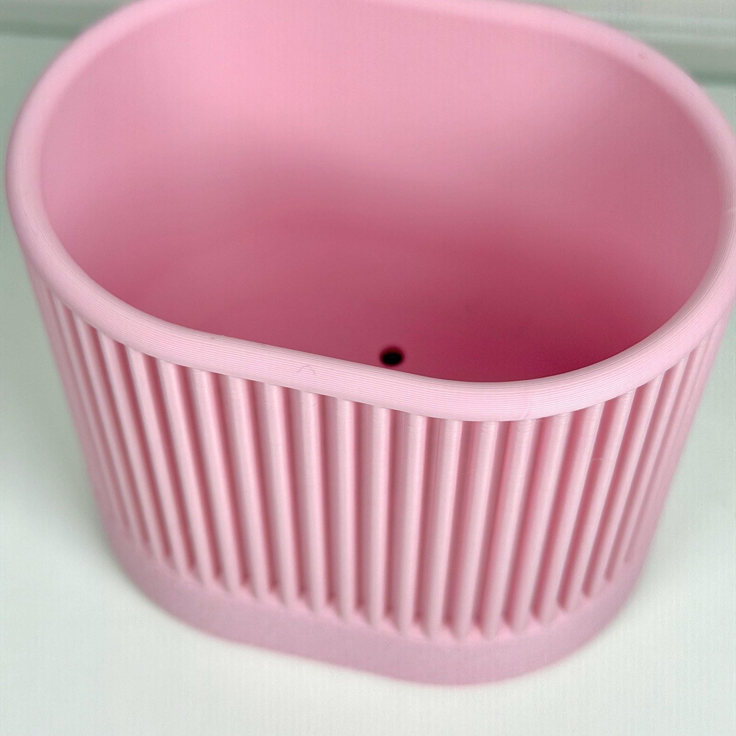 Nisa Planter Small, Indoor Flower Pot, Tabletop Planter, Ribbed Design, Minimalist Style