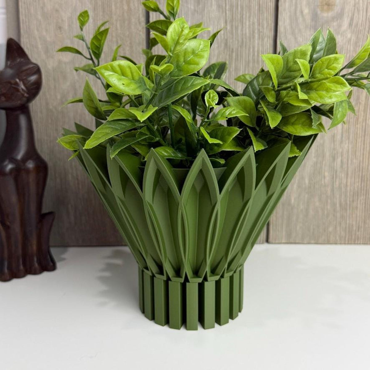 Planter Pot 009, Indoor Plant Pot with Drip Tray, Tabletop Planter, Origami Lotus Bloom Style