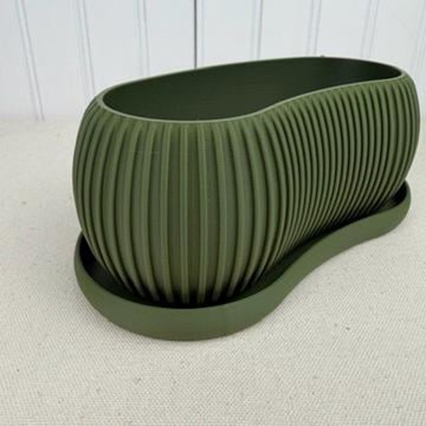 Terra Planter, Indoor Planter with Drainage Tray, Tabletop Planter, Ridged Kidney Bean Shaped
