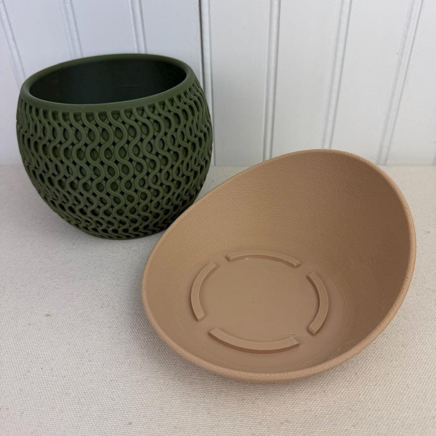 The Echo Planter, Indoor Flower Pot, Tabletop Planter, Wavy Geometric Design