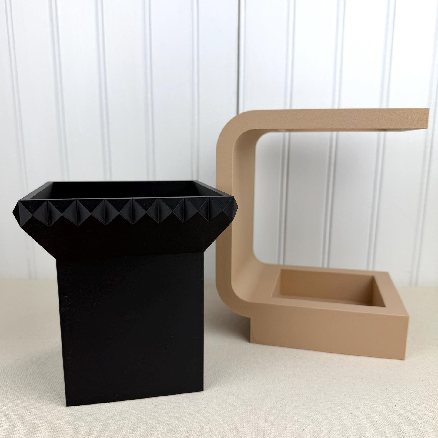 The Daka Planter 02, Indoor Tabletop Planter, Flower Pot with Drainage Hole and Stand, Houseplants