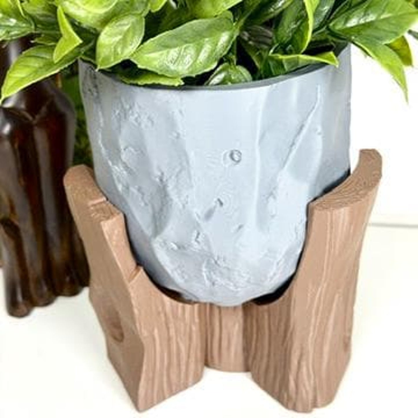 Grotio Cachepot, Indoor Tabletop Planter, Woodland Style Decorative Plant Pot, Tree Stump