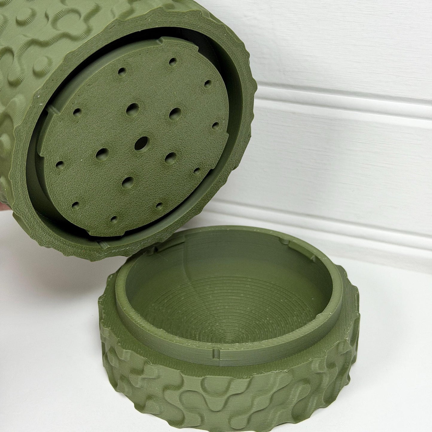 Geo Wall Hanging Planter, Indoor Plant Pot, Screw On Drip Tray, Geometric Design