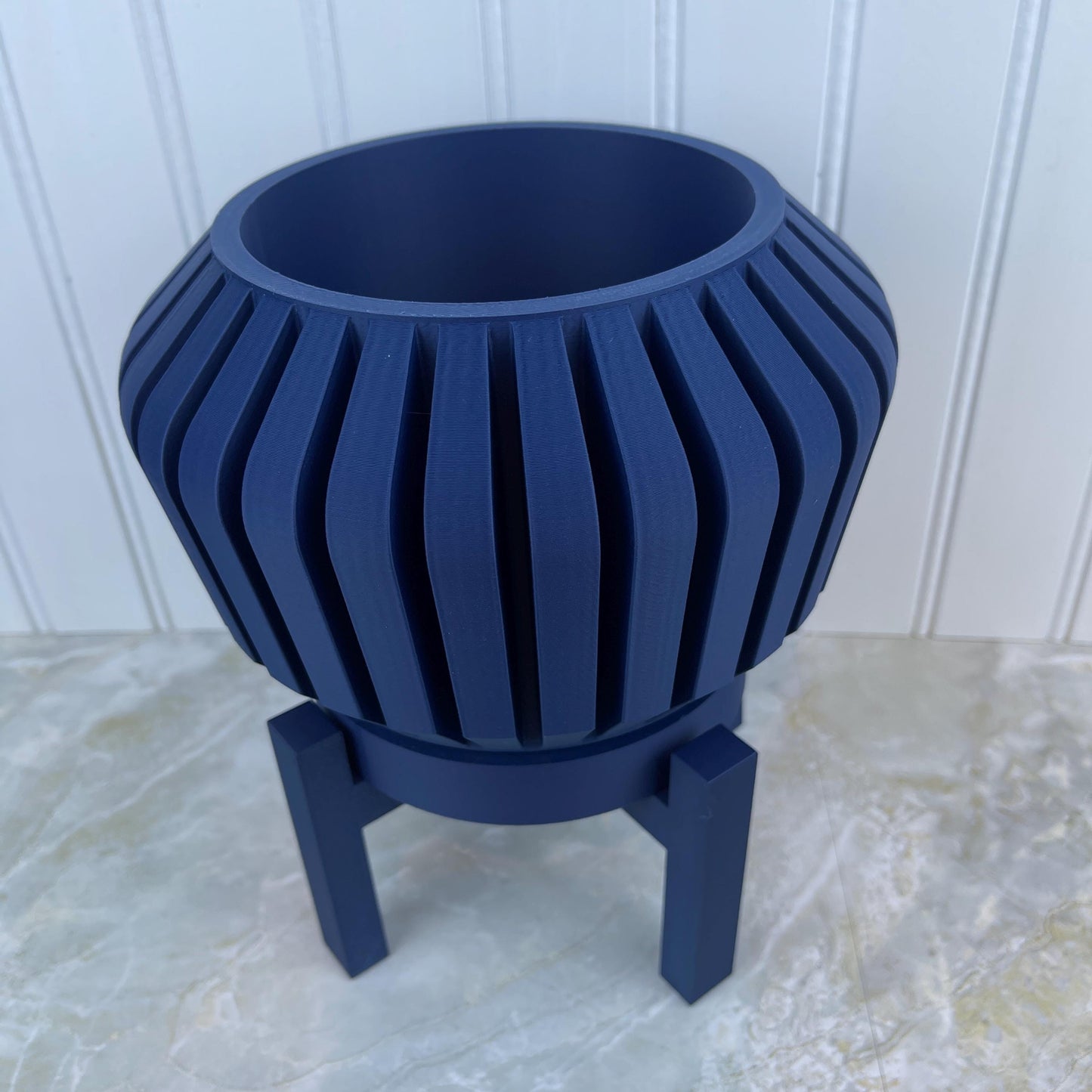 The Vaki Planter, Indoor Flower Pot, Tabletop Planter