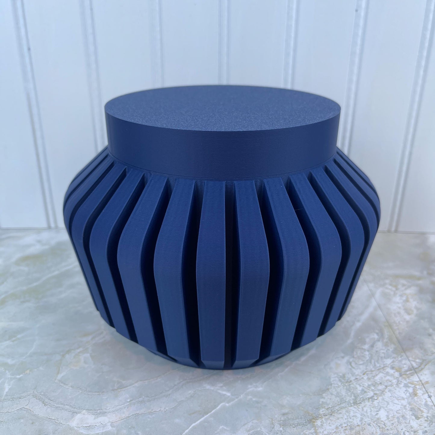 The Vaki Planter, Indoor Flower Pot, Tabletop Planter
