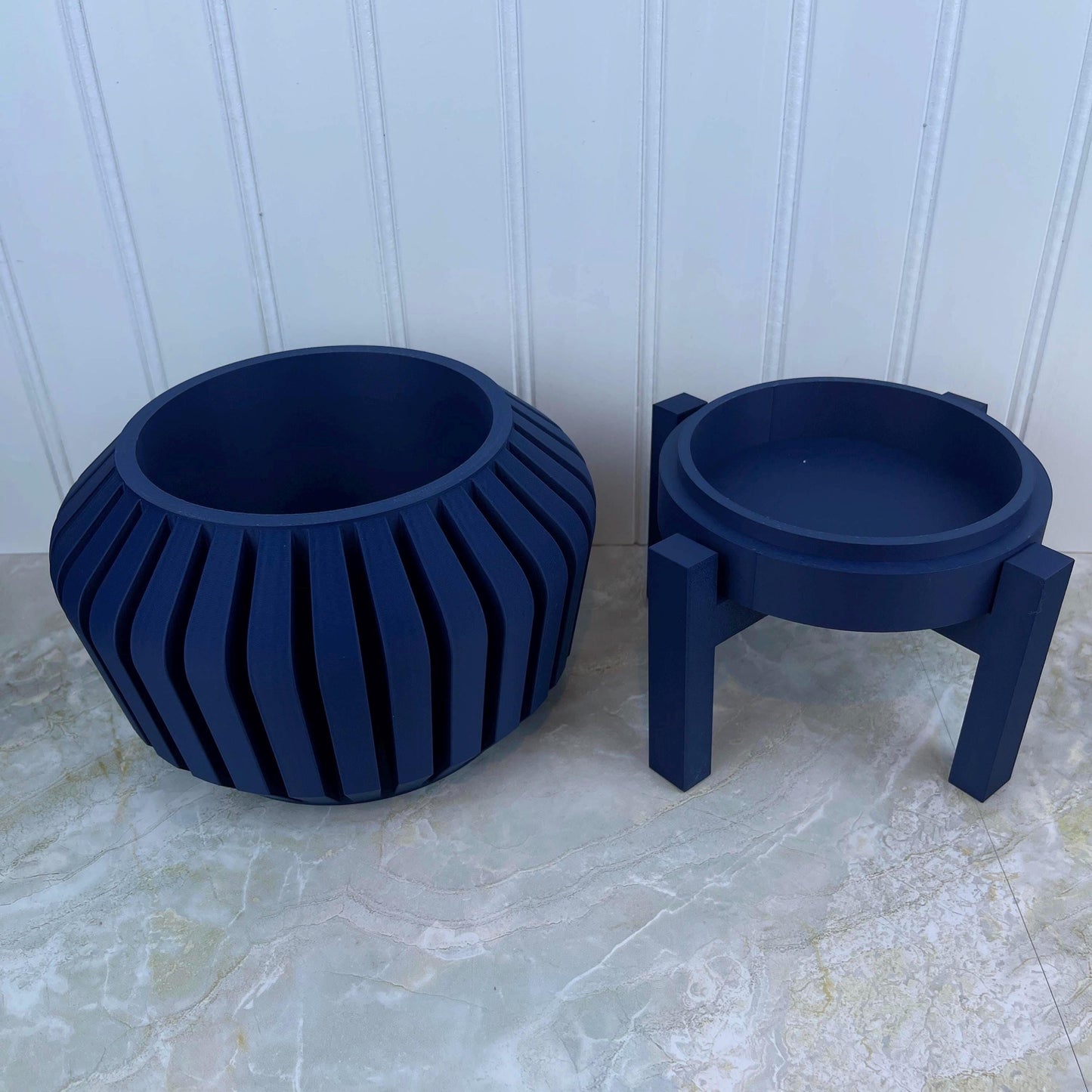 The Vaki Planter, Indoor Flower Pot, Tabletop Planter
