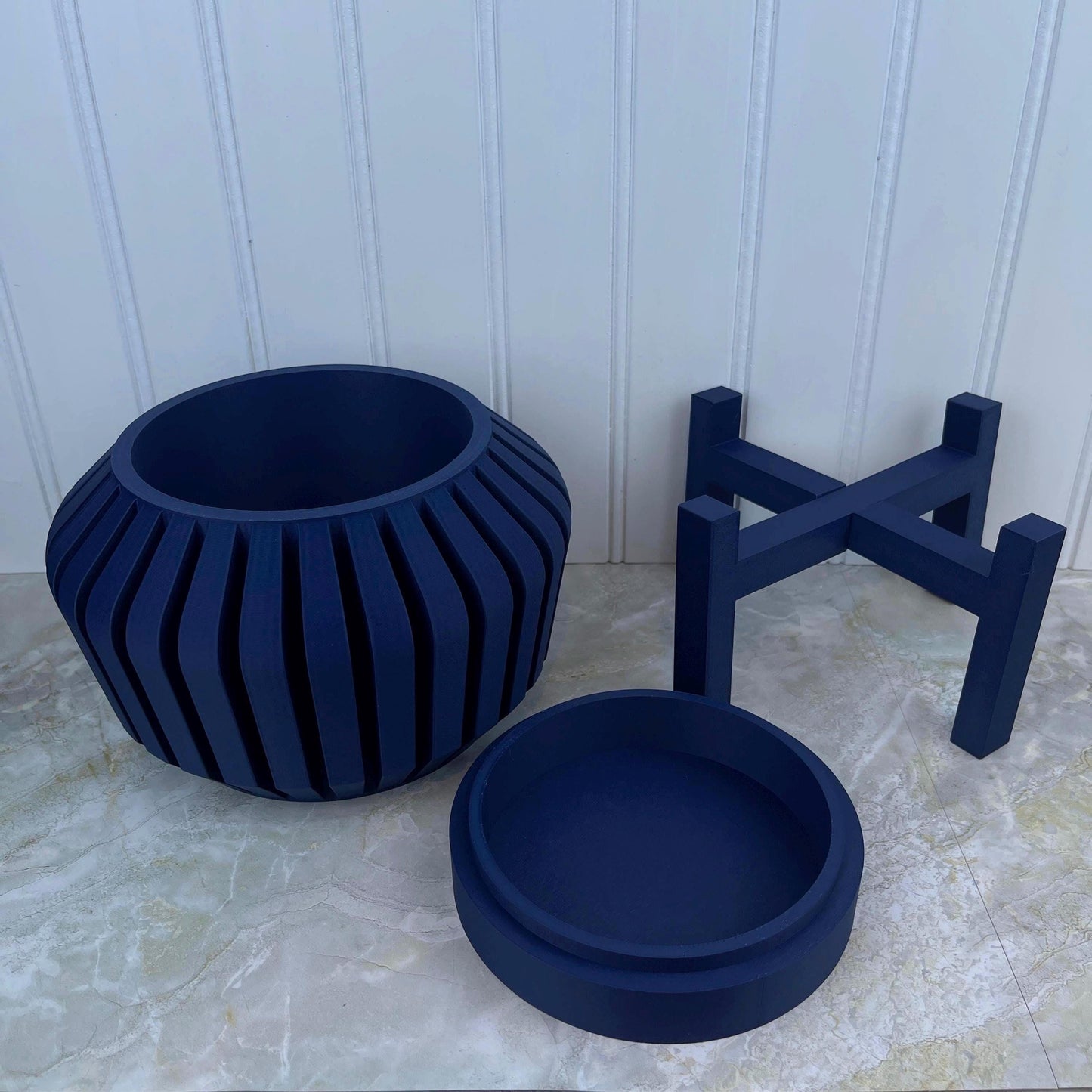 The Vaki Planter, Indoor Flower Pot, Tabletop Planter