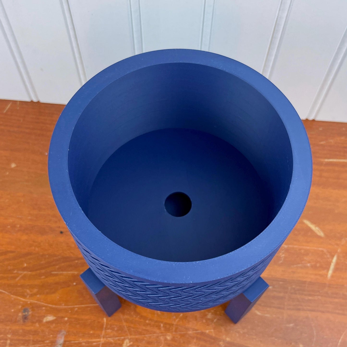 Modern Indoor Planter Pot, The Quen Planter, Drainage Hole and Stand, Flower Pot, Succulent Cactus, Eco-friendly, Multiple Colors