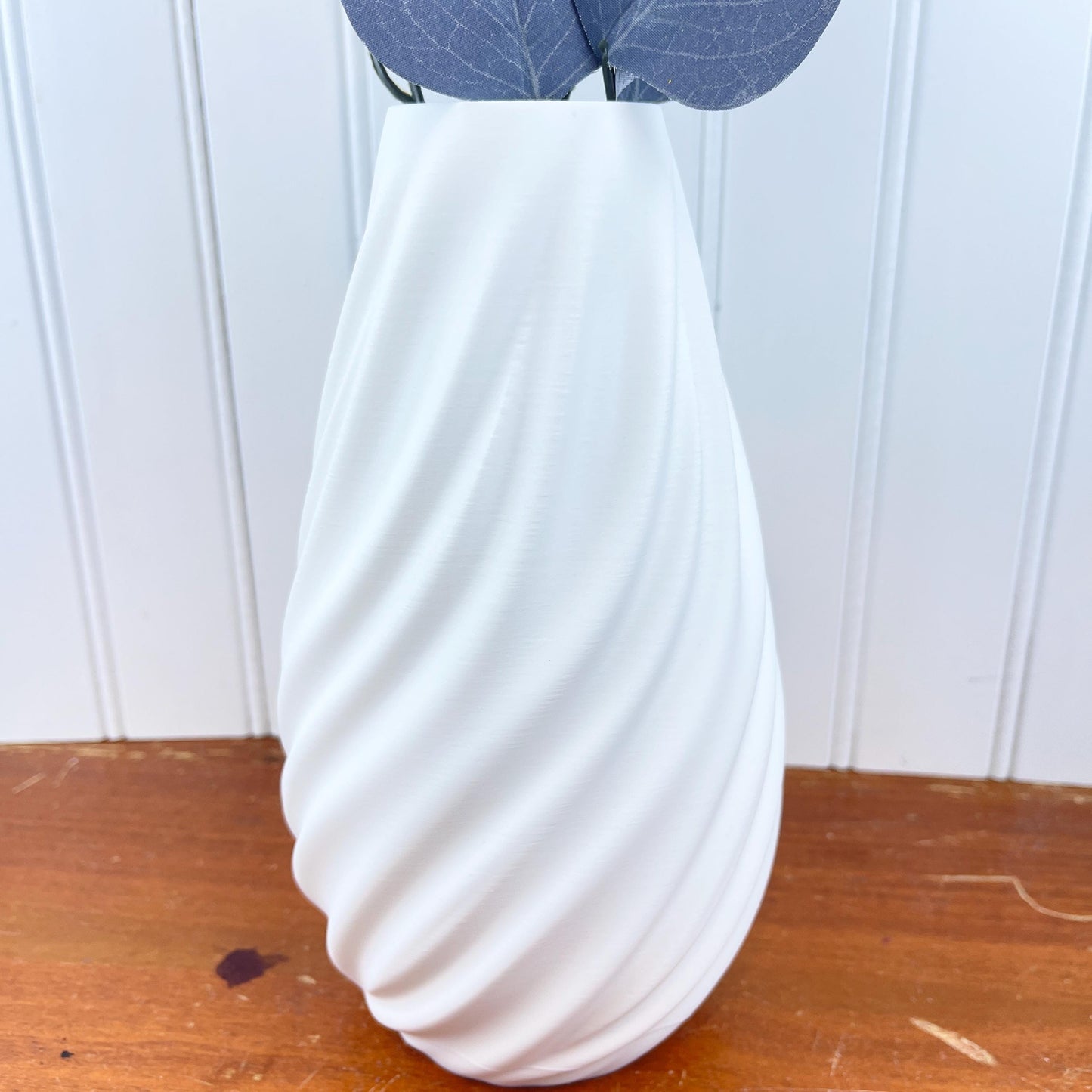 Modern  Vase, Wave Flower Vase, Multiple Colors