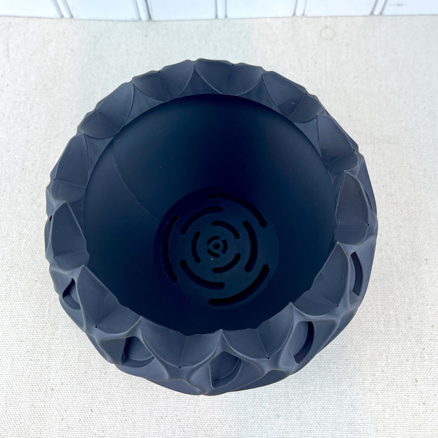Twisted Planter Pot, Small Indoor Flower Pot