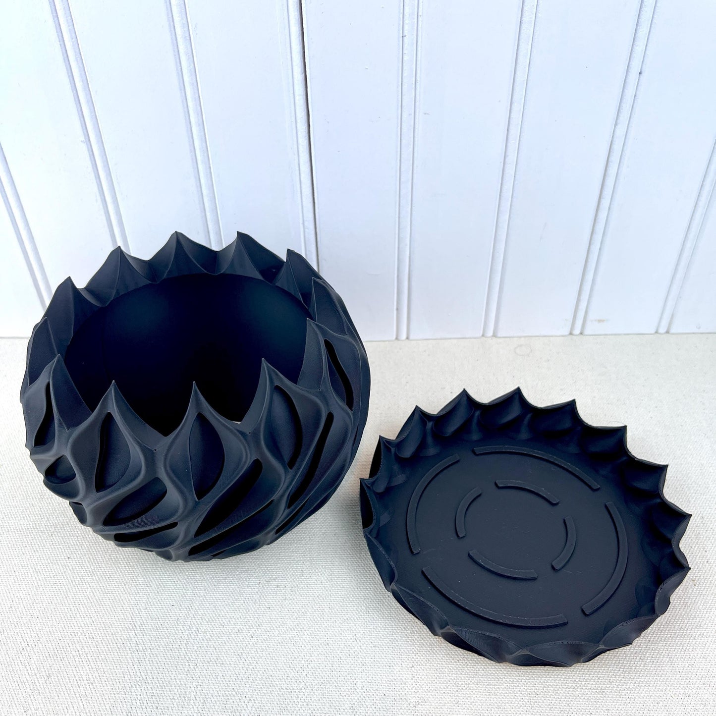 Twisted Planter Pot, Small Indoor Flower Pot