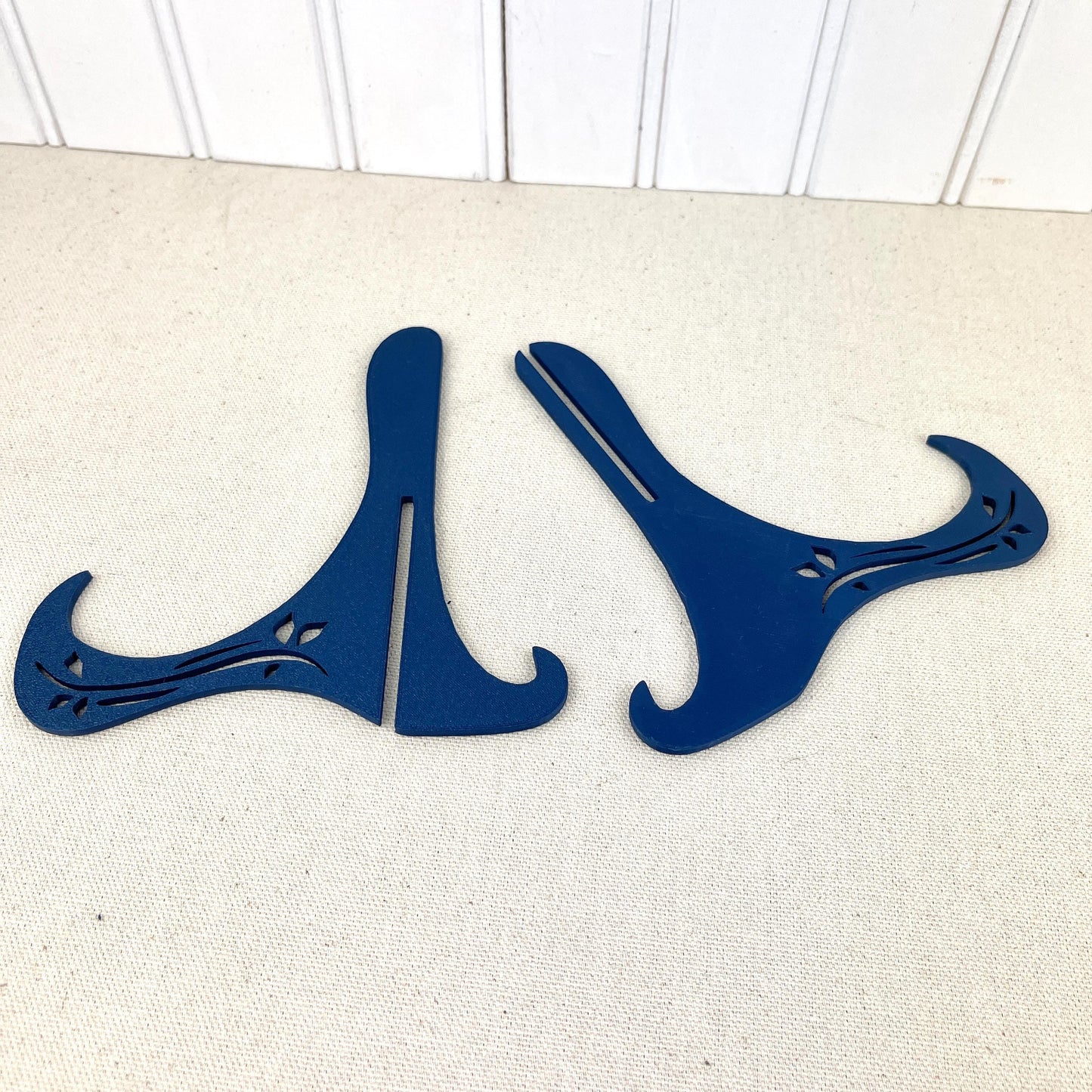 Small Easel, Small Sign Display, Interlocking Easel, 2 Piece Interlocking Display