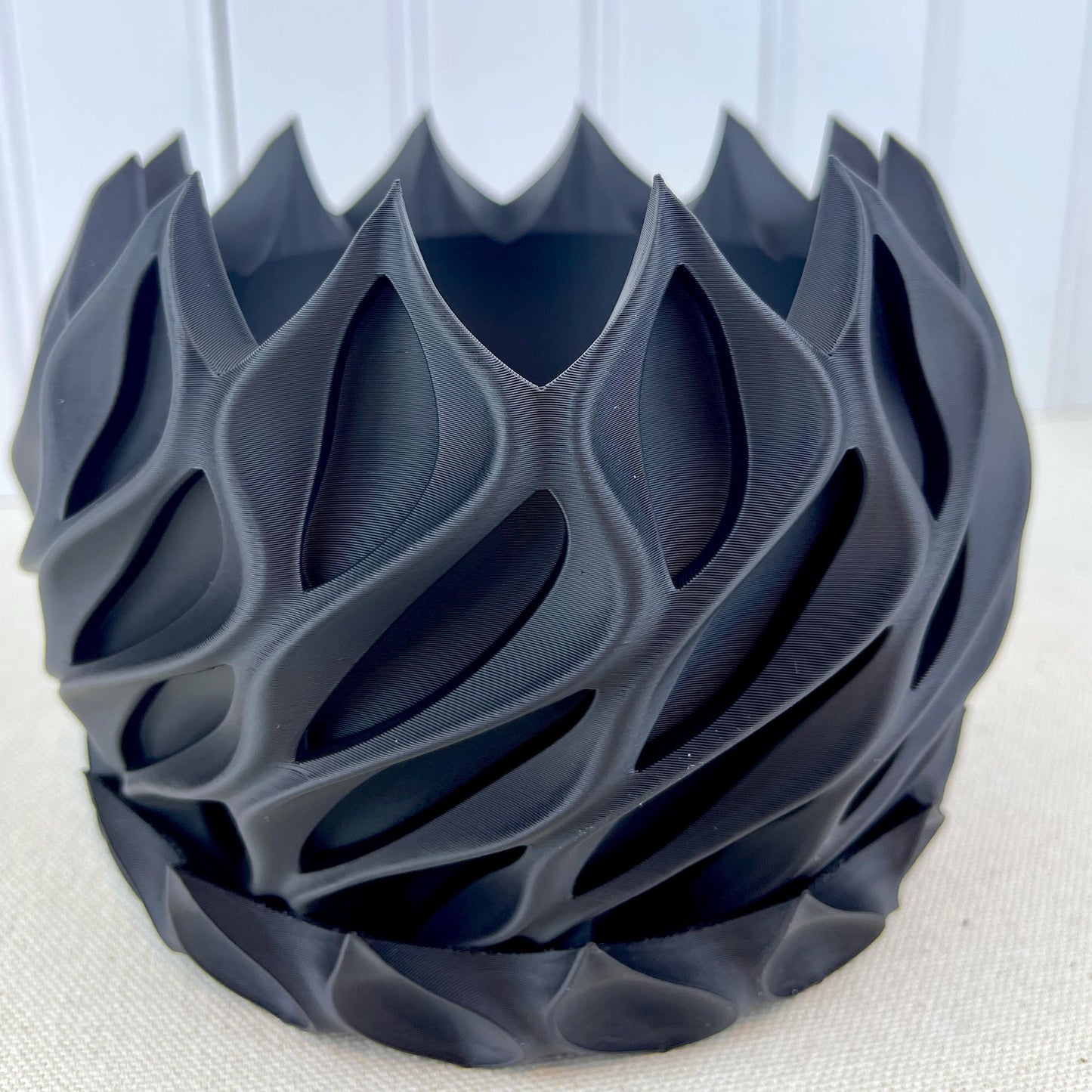 Twisted Planter Pot, Small Indoor Flower Pot