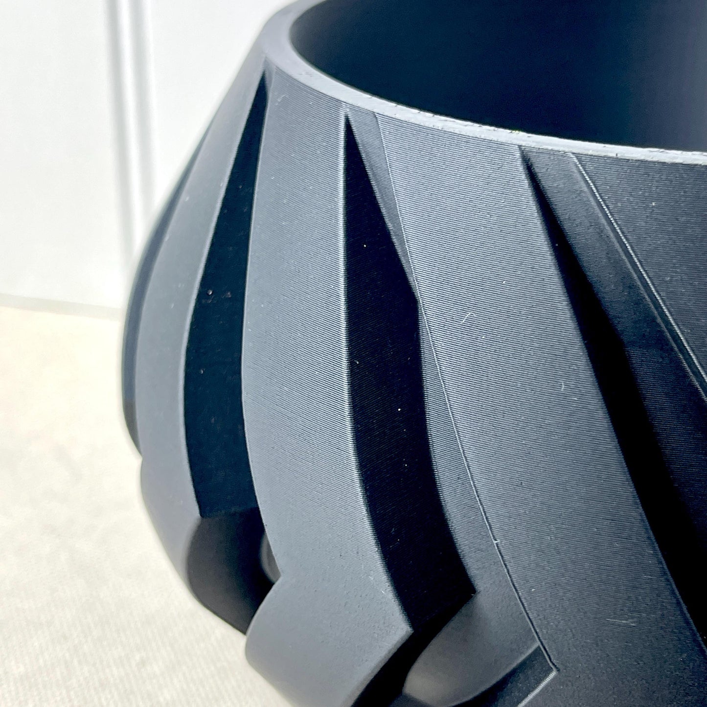 Geometric Indoor Planter Pot, Manse Planter Pot, Indoor Flower Pot, Swirl Chevron Design