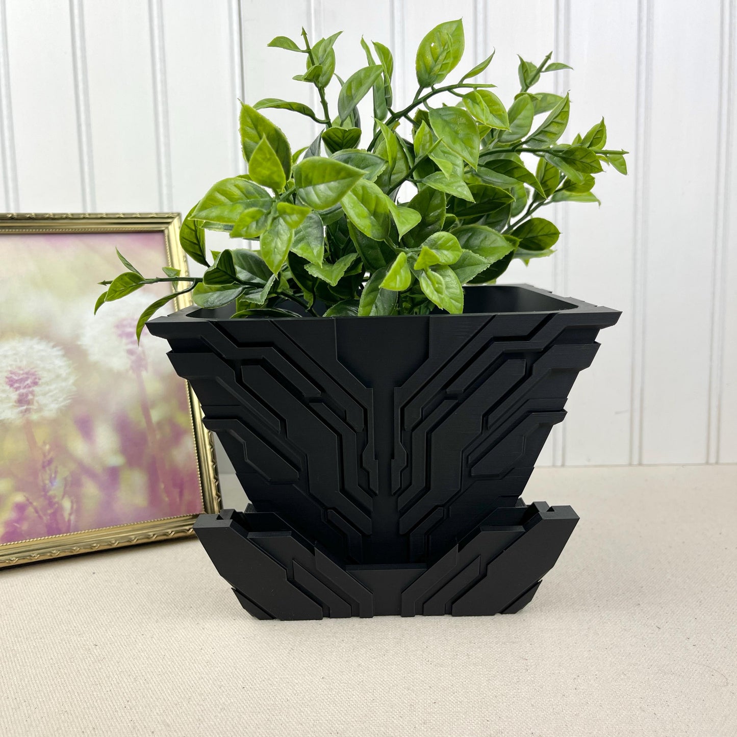 Uplink Planter, Indoor Flower Pot
